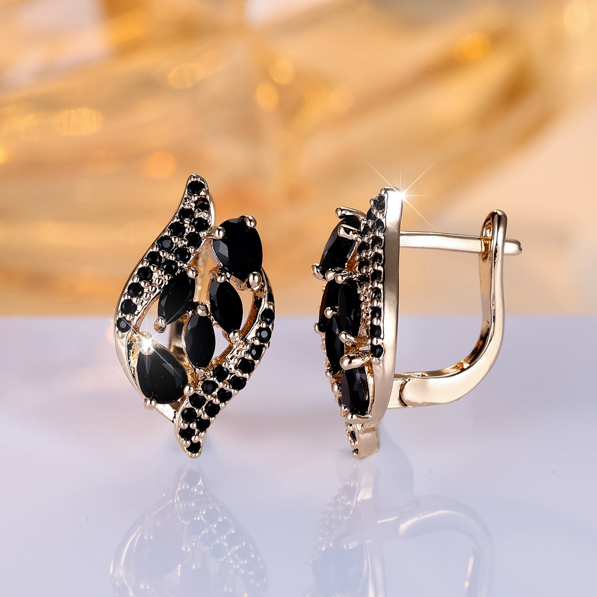 Black oval drop earrings, copper earrings, synthetic Zirconia, unplated, fashionable Women's water drop earrings.