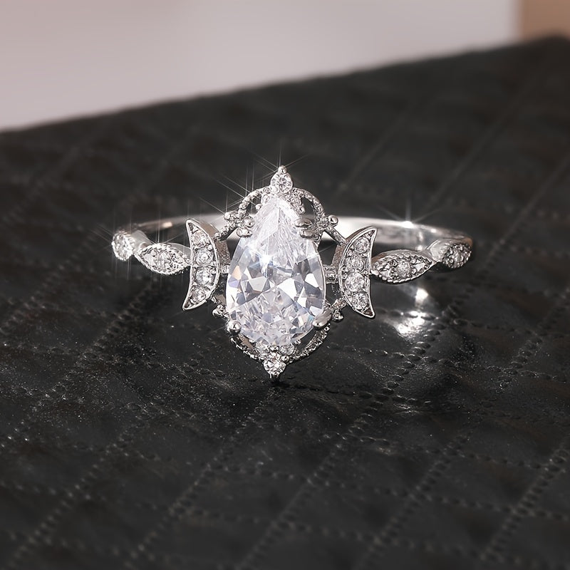 1.2 Carat Pear Shaped Zirconia Crescent Engagement Ring 3 Piece Set, Moon Engagement Ring, Vintage Engagement Ring, Art Deco Gift, Vintage