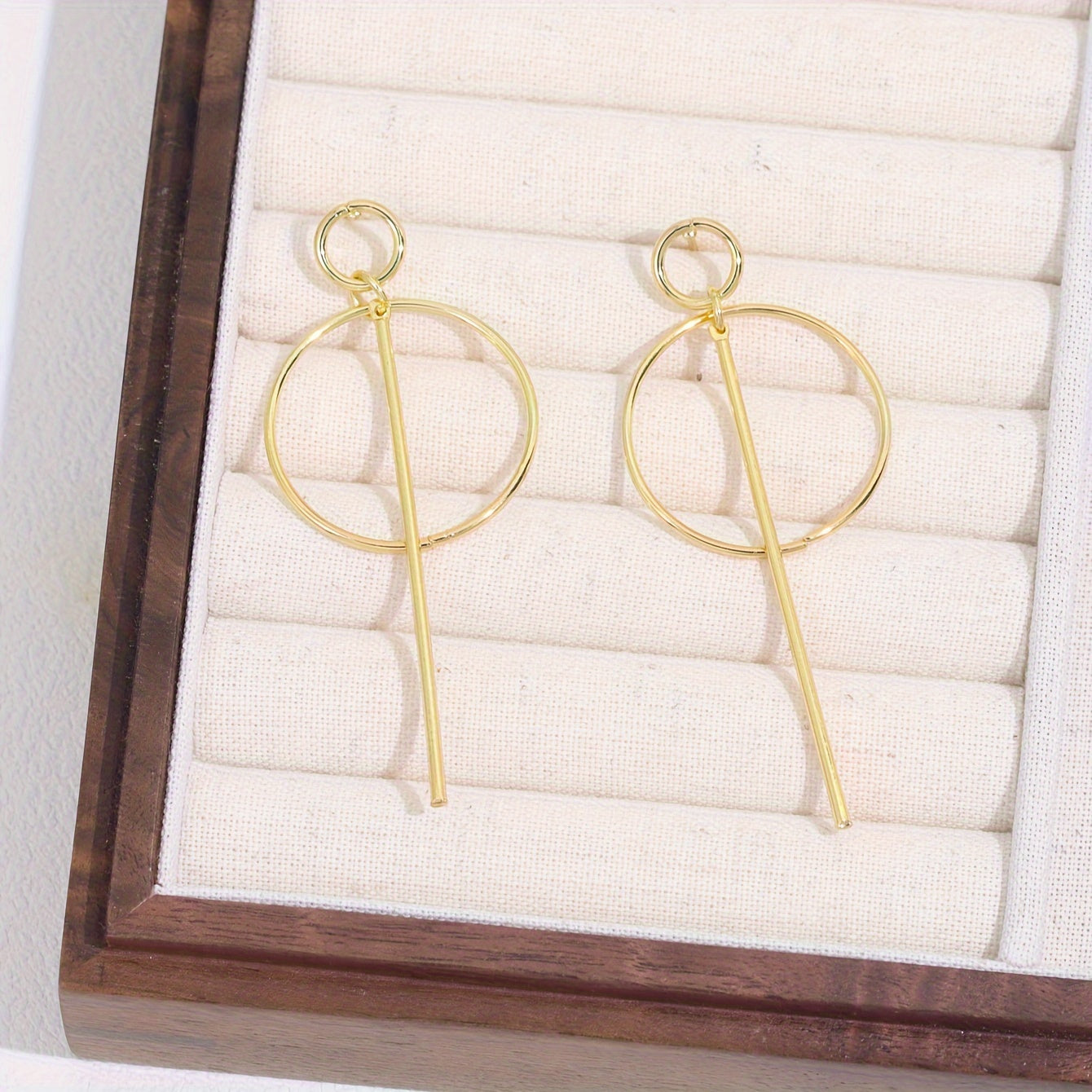 Ladies' Exaggerated Hollow Geometric Pendant Earrings Big Personality Simple Pendant Earrings