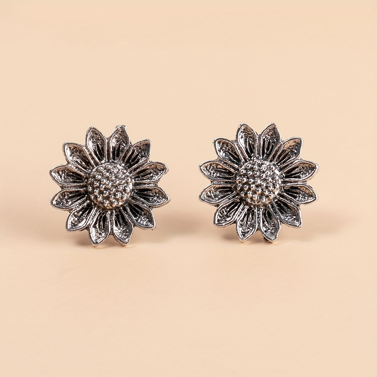 Retro small daisy stud earrings personalized sunflower earrings gift