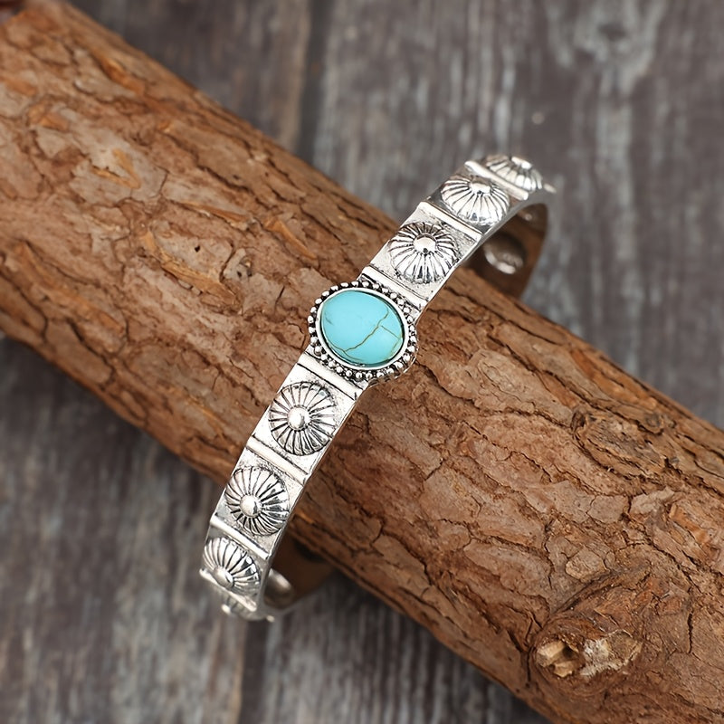 A vintage bohemian turquoise inlaid bracelet, alloy open bracelet, engraved floral design, fashion jewelry accessories