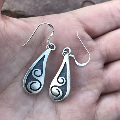 Silver Plated Teardrop Wave Earrings, Ocean Inspired Pendant Earrings, Minimalist Jewelry, Elegant Ladies Accessories