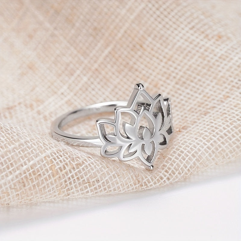 Ladies' Elegant Lotus Ring - Perfect for Holidays, Casual Dresses and Parties | Stylish Copper Accessories with Floral Patterns | Ideal for Anniversary or Valentine's Day Gifts