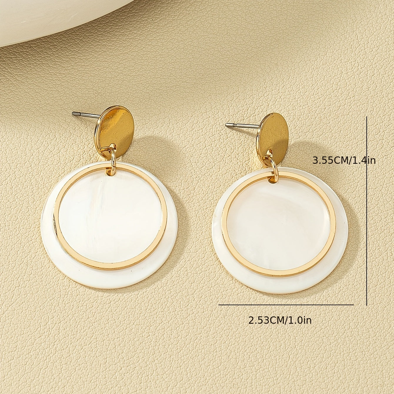 Elegant style, elegant minimalist shell metal earrings with golden tones and white round design - stainless steel stud earrings, perfect for Casual Attire or vacation