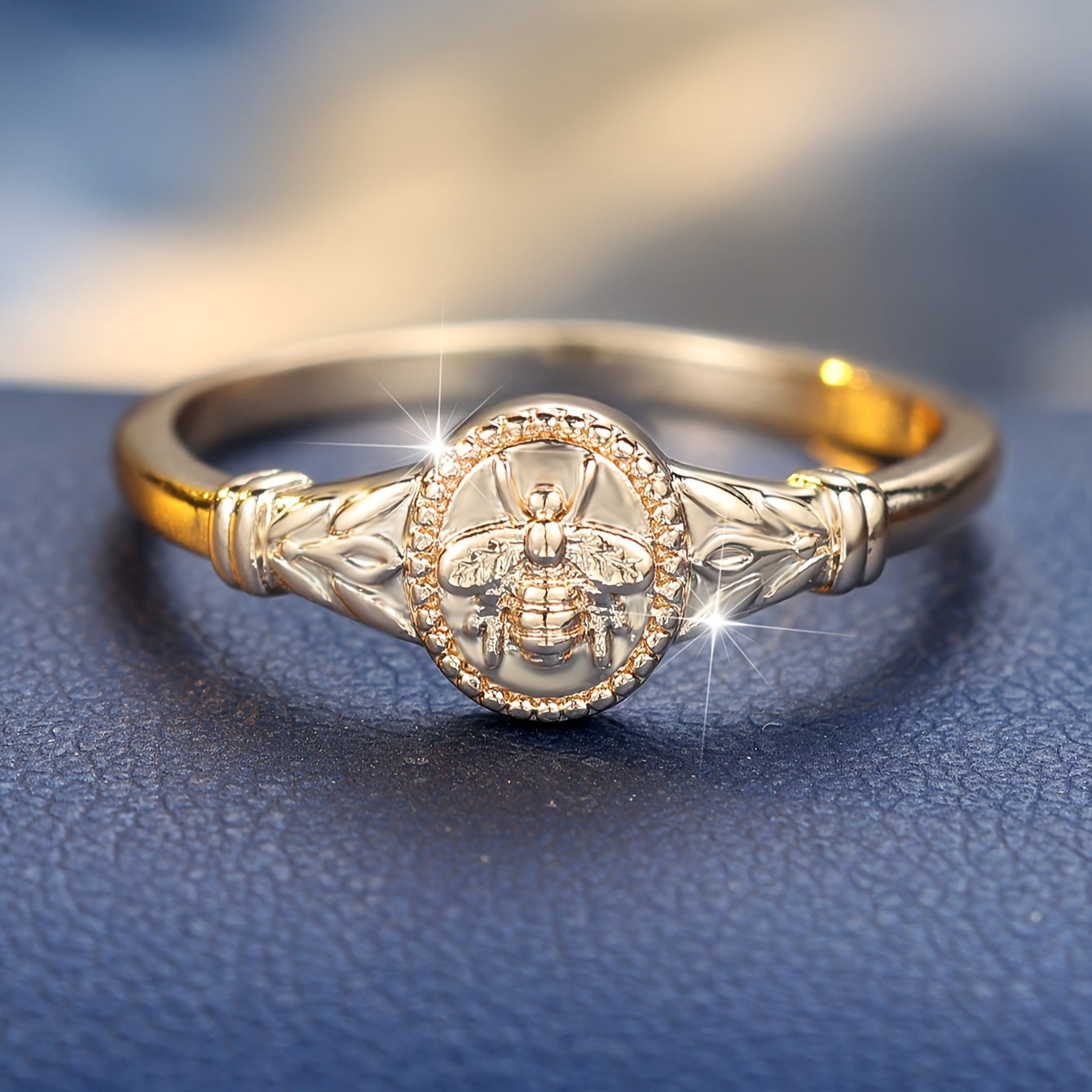 Ladies Elegant Luxury Copper Ring with Synthetic Zircon Inlay - Bee Design, No Plating - Versatile, Suitable for Parties, Engagements, Weddings - All Season Jewelry