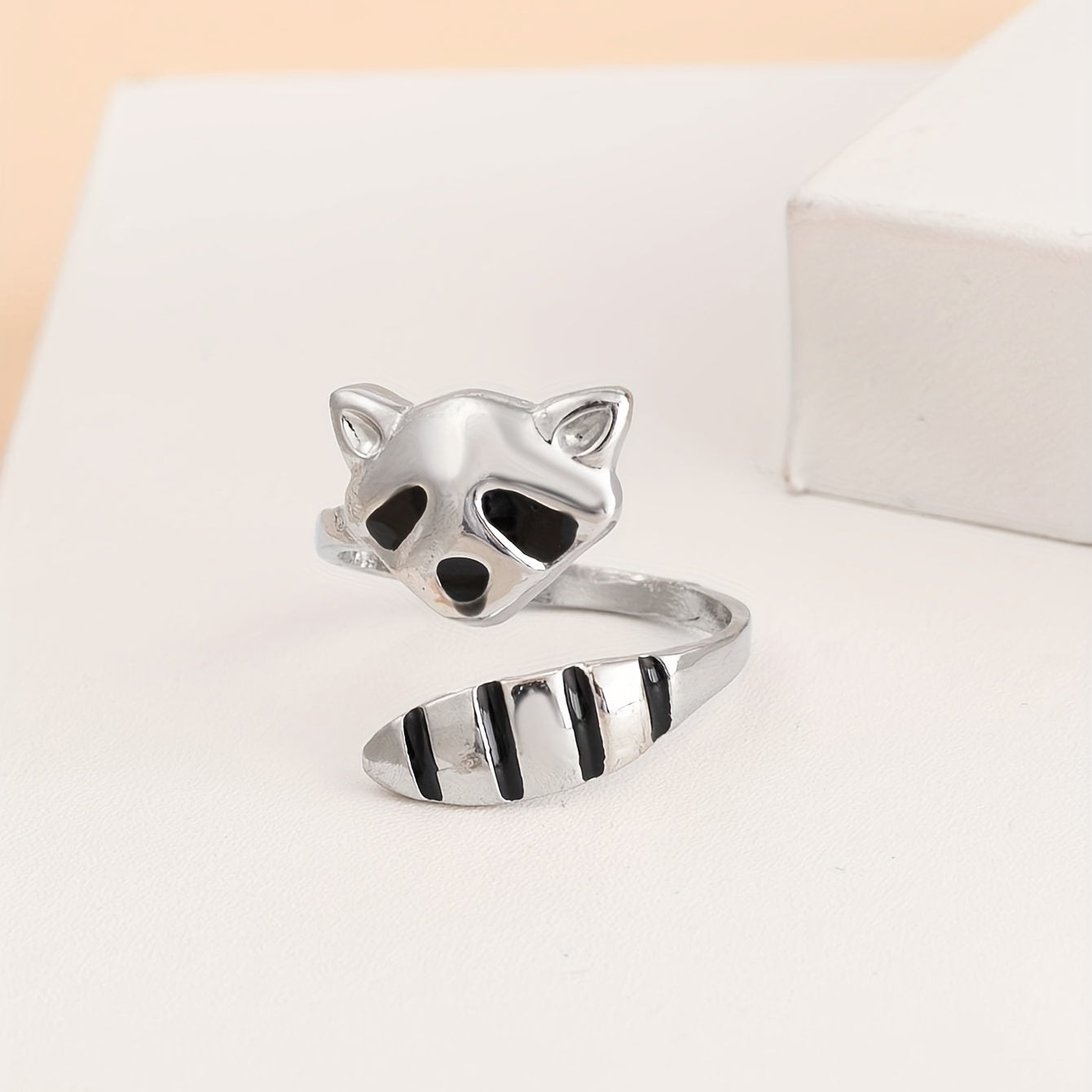 Creative new raccoon open ring
