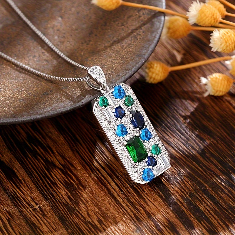 Elegant square pendant necklace with synthetic sapphire and jadeite - ladies luxury copper for parties and everyday glamour