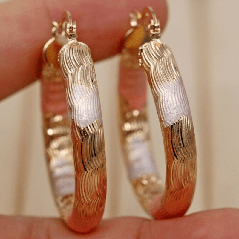 Leverback loop earrings, chunky O-shaped earrings, suitable for casual and formal wear