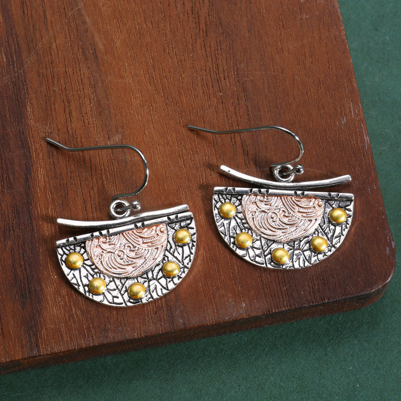 Classical semi-circular fan-shaped metal engraved pattern pendant earrings personalized design 1 pair