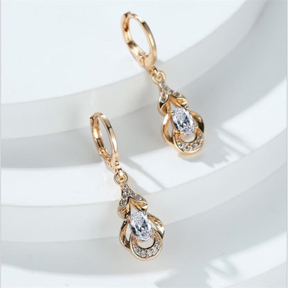 Ladies Elegant Zircon Earrings 18K Gold Plated Earrings Banquet Dinner Decoration