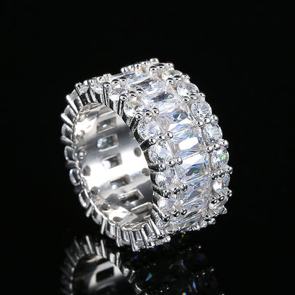 Luxury Silver Cubic Zirconia Ring - Perfect for Weddings, Engagements and Everyday Glamour