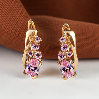 A pair of luxurious full-claw oval rainbow stone earrings, suitable for Women's parties and Valentine's Day gifts, and jewelry suitable for cosplay.