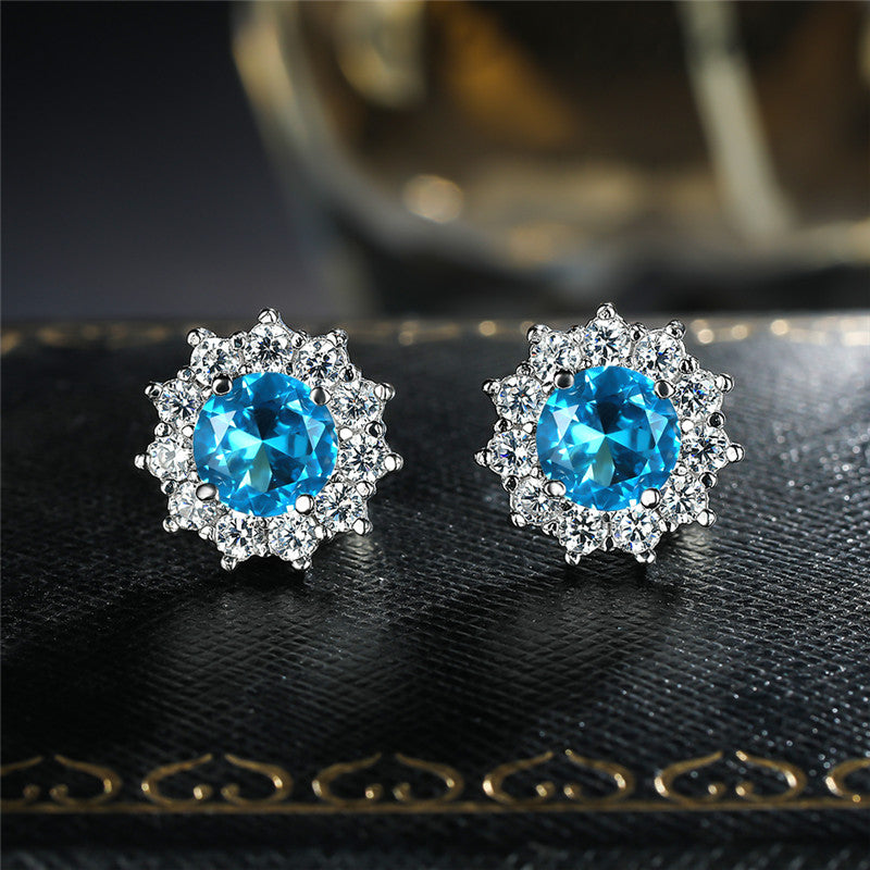 Sparkling zircon decorative flower stud earrings, simple and shiny style, copper jewelry, exquisite female gifts.