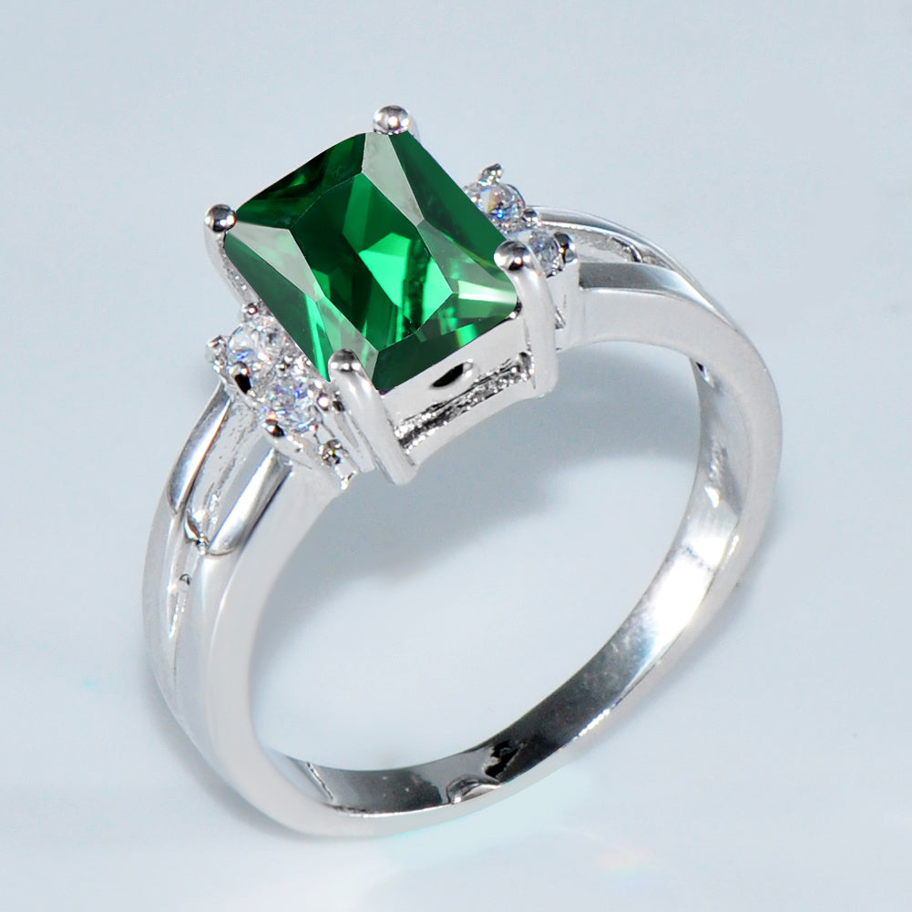 1Pc Rectangle Cut Green Gemstone CZ Ring Fashion Silver Love Engagement Ring Vintage Wedding Ring
