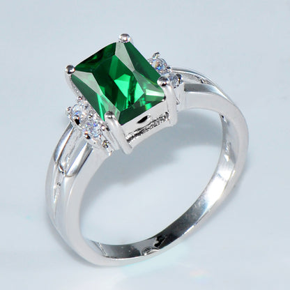 1Pc Rectangle Cut Green Gemstone CZ Ring Fashion Silver Love Engagement Ring Vintage Wedding Ring