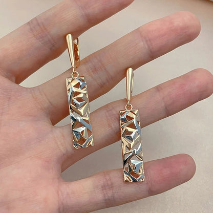 A Pair of Stylish Geometric Hollow Pendant Earrings Gold Silver Tone Wedding Fashion Jewelry