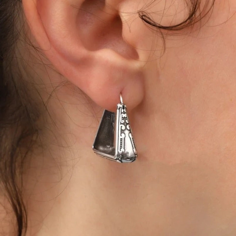 Vintage metal artisan earrings, bohemian style earrings, handmade style earrings, Women's textured round earrings, Women's loop earrings