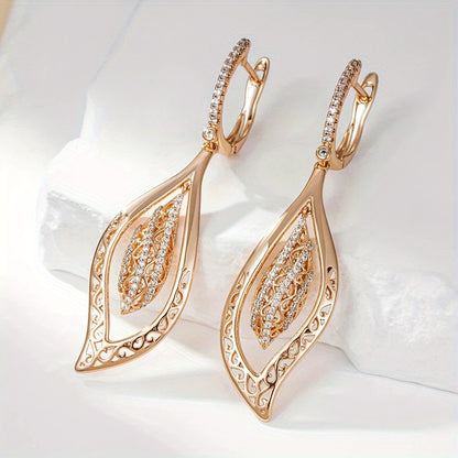 A pair of luxurious gold long leaf pendant earrings, suitable for women, glossy flowers, ethnic style bridal vintage jewelry
