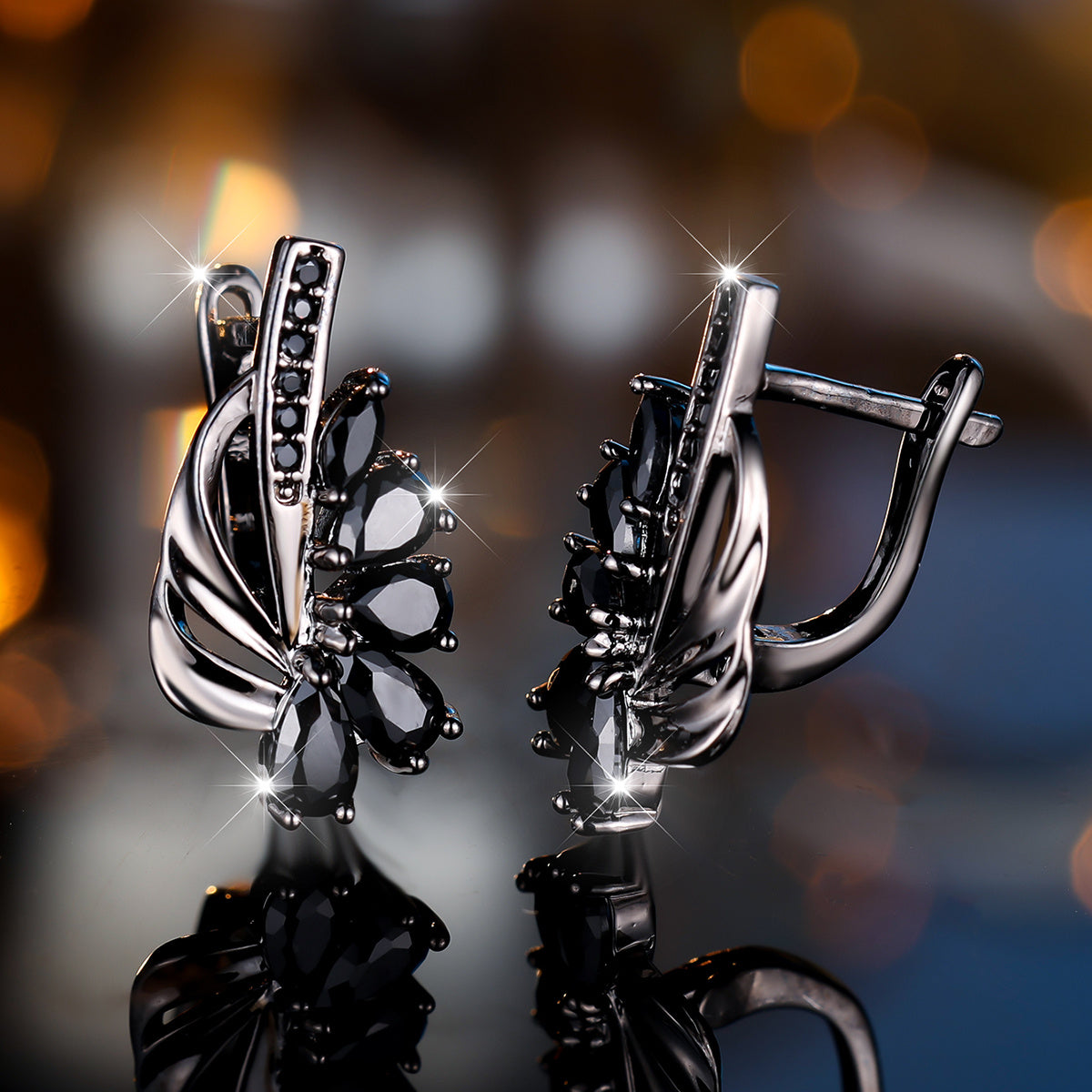 Retro black droplet-shaped black stone pendant earrings, exquisite accessories for ethnic wedding parties, suitable for role-playing