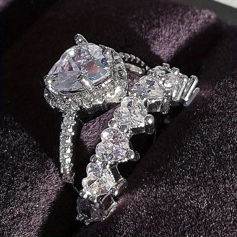 2-Piece elegant heart-shaped engagement ring, luxurious sparkling cubic Zirconia bridal band, suitable for banquets and parties
