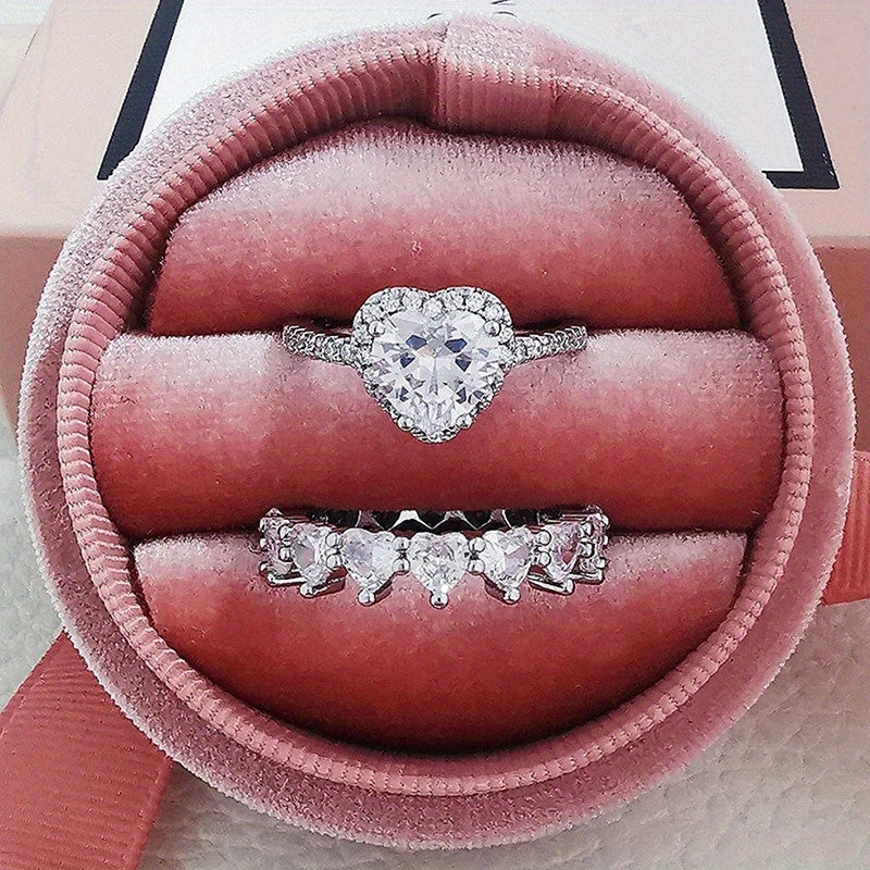 2-Piece elegant heart-shaped engagement ring, luxurious sparkling cubic Zirconia bridal band, suitable for banquets and parties