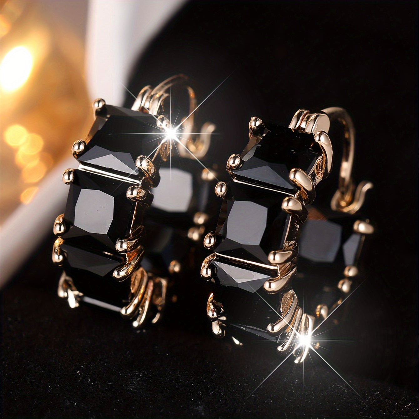 A pair of elegant retro square black zircon earrings, copper craftsmanship, unplated, fashionable women's jewelry, suitable for all seasons