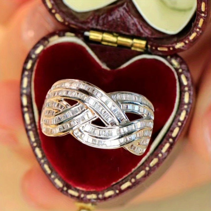 1 Women's Fashion Wide Face Ring Classic Luxury Full Set Synthetic Zirconia Hollow Geometric Ring Women's Daily Casual Party Banquet Wear Anniversary Gift