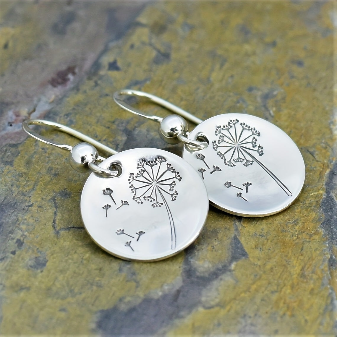 Silver Round Dandelion Pattern Hook Earrings Vintage Bohemian Copper Silver Plated Jewelry Fashion Women's Gift