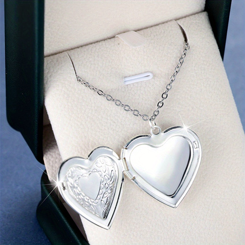 Halloween Christmas Jewelry Silver Heart Pattern Necklace Small Box Photo Charm Pendant Chain Wedding Jewelry Gift