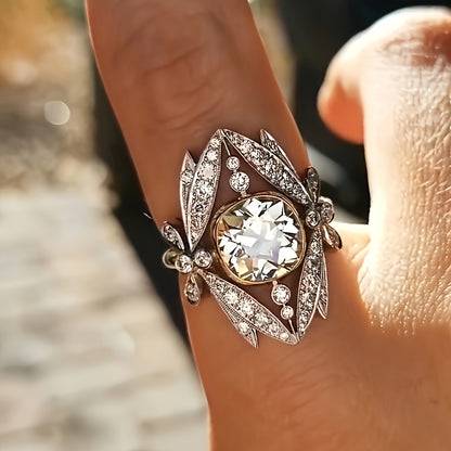 Elegant Dragonfly Ring in Sparkling Zircon - Silver Plated, Perfect for Anniversaries and Birthdays, Vintage Fashion Jewelry