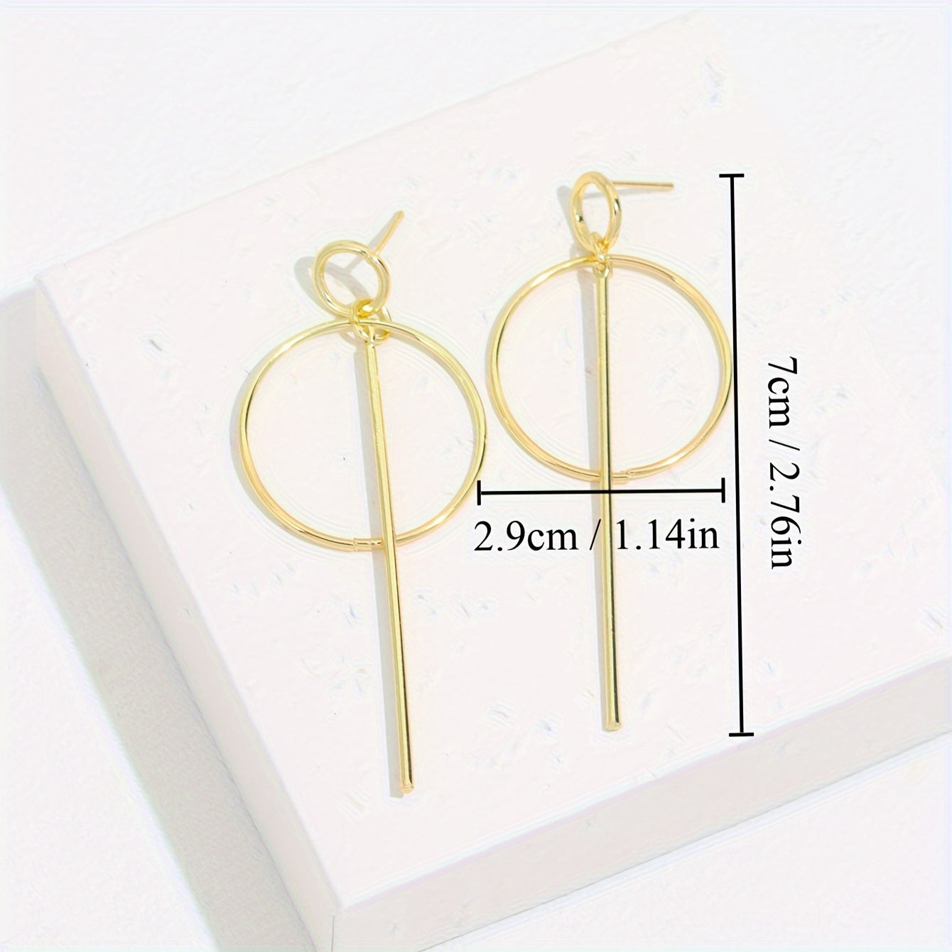 Ladies' Exaggerated Hollow Geometric Pendant Earrings Big Personality Simple Pendant Earrings