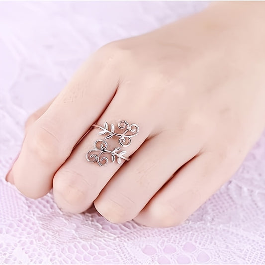 Silver-plated simple style wrapping ring, hollow leaf design, suitable for men and women to match daily clothing party accessories