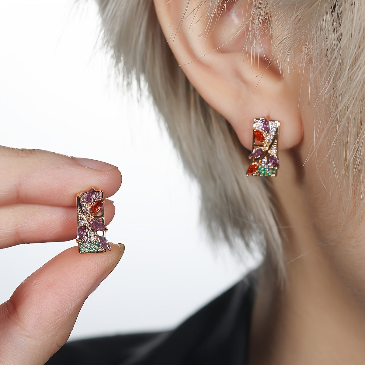 A pair of stylish safflower drop earrings, synthetic diamonds, copper needles, luxury wedding jewelry, colorful cubic diamond drop earrings