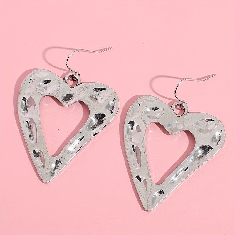 Valentine's Day Creative Hammer Heart Alloy Hook Earrings Vintage Minimalist Style Zinc Alloy Silver Plated Jewelry Women's Gift