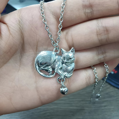 Vintage Mystery Animal Cat Lady Necklace
