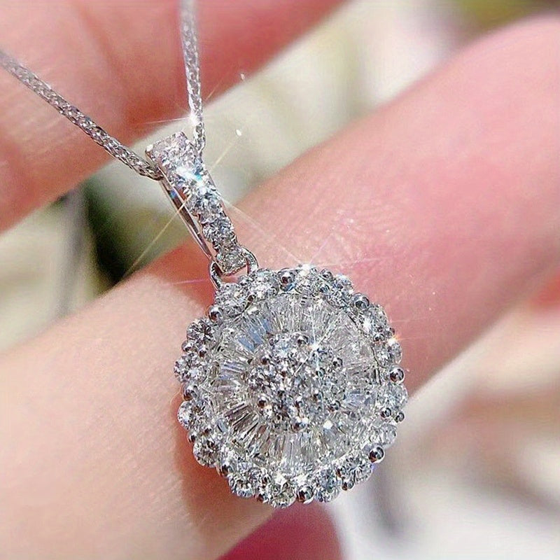 Shiny Round Zircon 925 Silver Plated Pendant Necklace, Women's Daily Party and Banquet Accessories