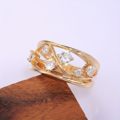 Exquisite 18K Gold Plated 4 Claw Hollow Out Band Ring Inlaid Shiny zirconia For Bridal Engagement Promise Jewelry