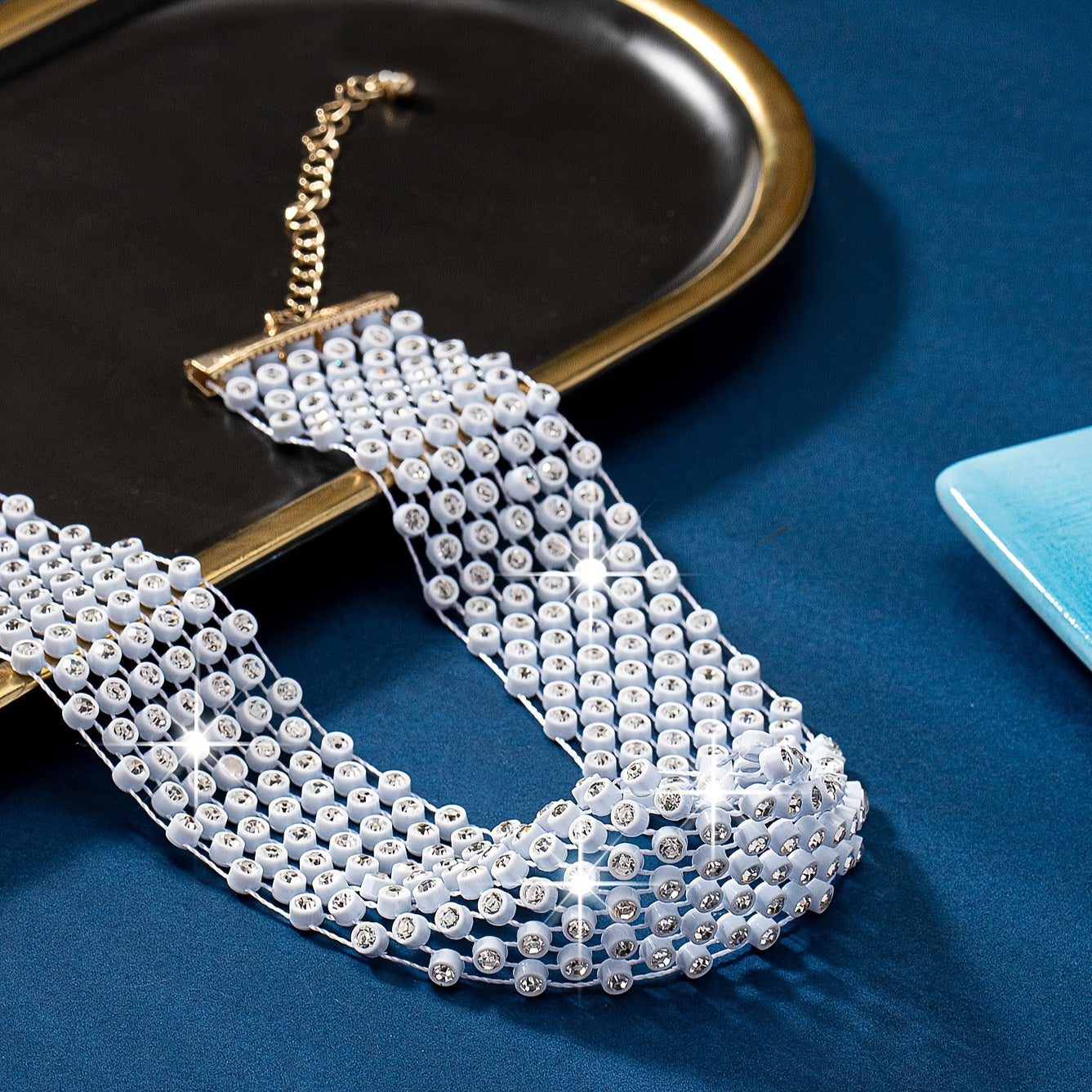 yǐ jiǔ shí dài fǎng guī de háo huá duǎn xiàng liàn