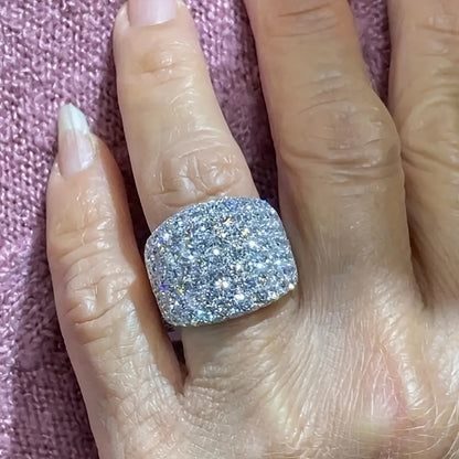 1 Elegant Ladies Broadband Ring - Deluxe Sparkling Synthetic Zirconia, Perfect for Proposals, Engagements, Weddings and Parties - Perfect for Valentine's Day