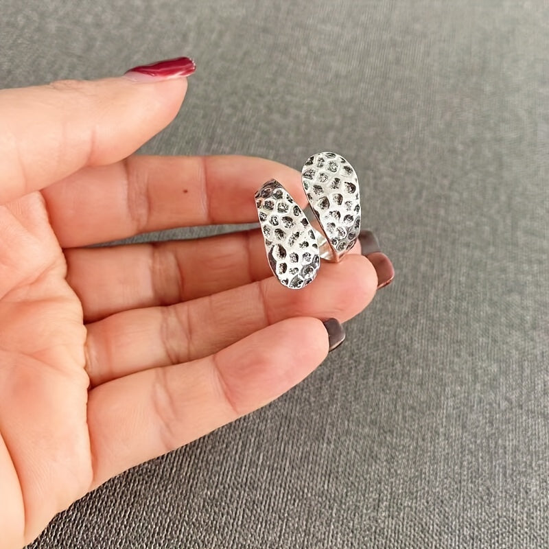 Retro style silver plated broadband ring, unique irregular design - suitable for casual wear, retro style
