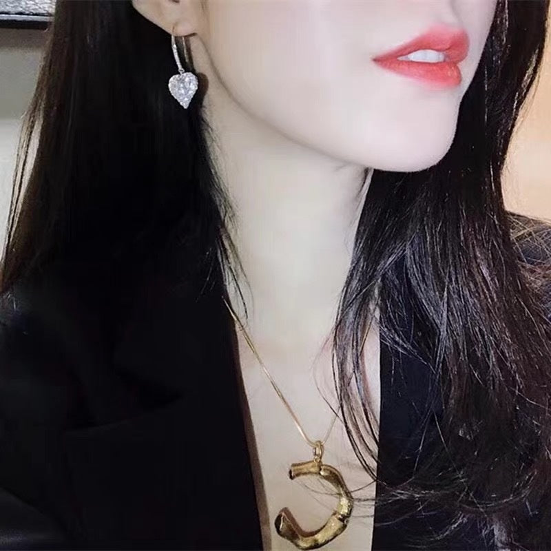 Heart-shaped hook earrings with sparkling zircon, elegant copper, exquisite jewelry gifts.