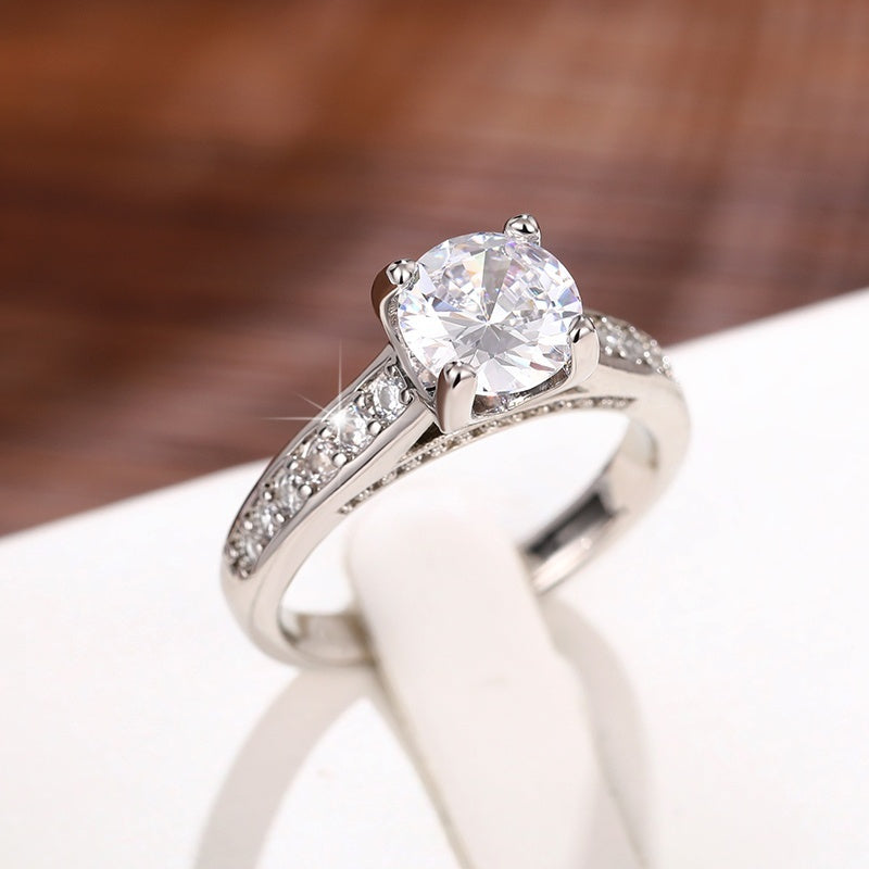 Exquisite women's romantic wedding ring 925 silver-plated 4-claw inlaid 1.5-carat zircon ring, couple engagement exquisite jewelry
