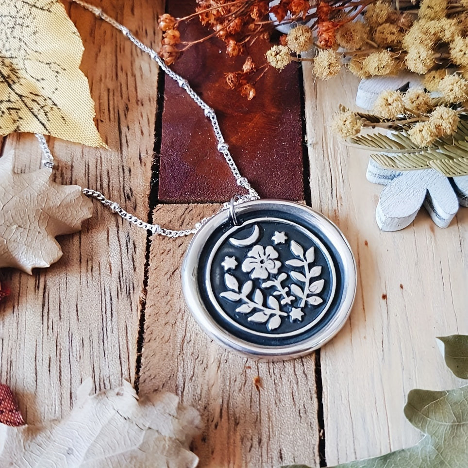 Bohemian Retro Silver Plated Geometric Carved Pendant Necklace - Ladies Versatile Casual Decoration, Bohemian Multilayer Bead Chain