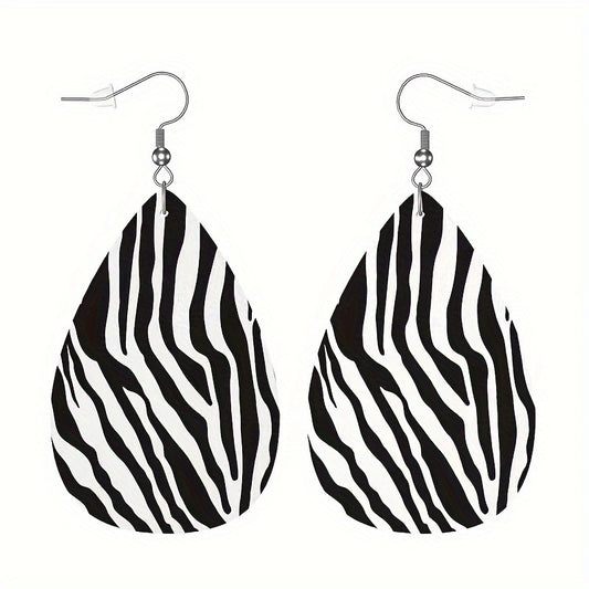 Bohemian Black and White Striped Droplet Earrings - Vintage Acrylic Pendant Ladies Accessories for Casual Attire or Vacation