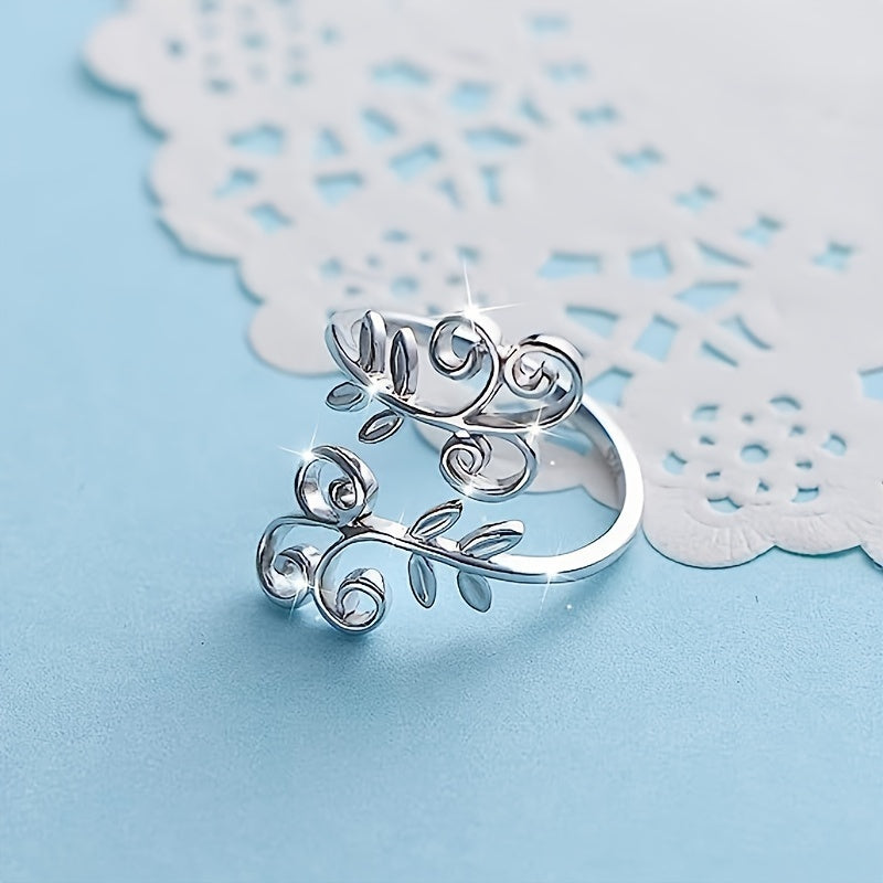 Silver-plated simple style wrapping ring, hollow leaf design, suitable for men and women to match daily clothing party accessories