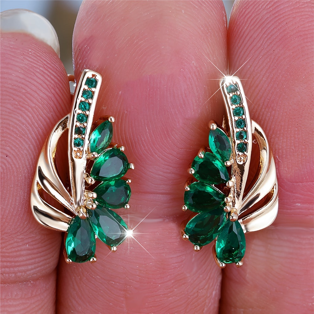 Ladies Elegant Green Teardrop Leaf Flower Pendant - Gold Copper with Cubic Zirconia, Suitable for Weddings and Gifts