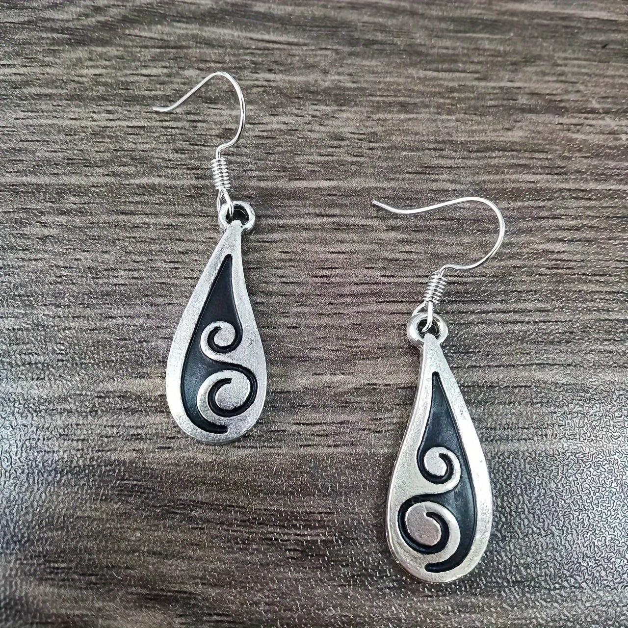Silver Plated Teardrop Wave Earrings, Ocean Inspired Pendant Earrings, Minimalist Jewelry, Elegant Ladies Accessories