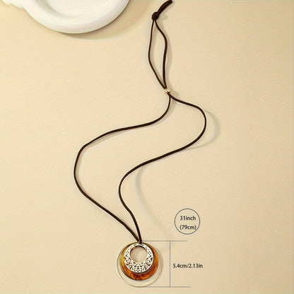 Vintage Round Pendant Adjustable Length Necklace