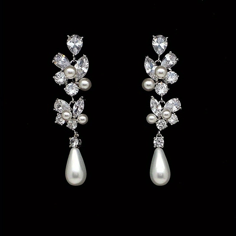 Elegant and beautiful bridal stud earrings, white rhinestone tears, pearl stud earrings, fashion accessories