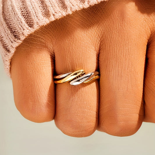 A computer, elegant minimalist style, two-color wavy geometric variable stacked ring, suitable for women, fashionable hip-hop party vacation fashion accessories